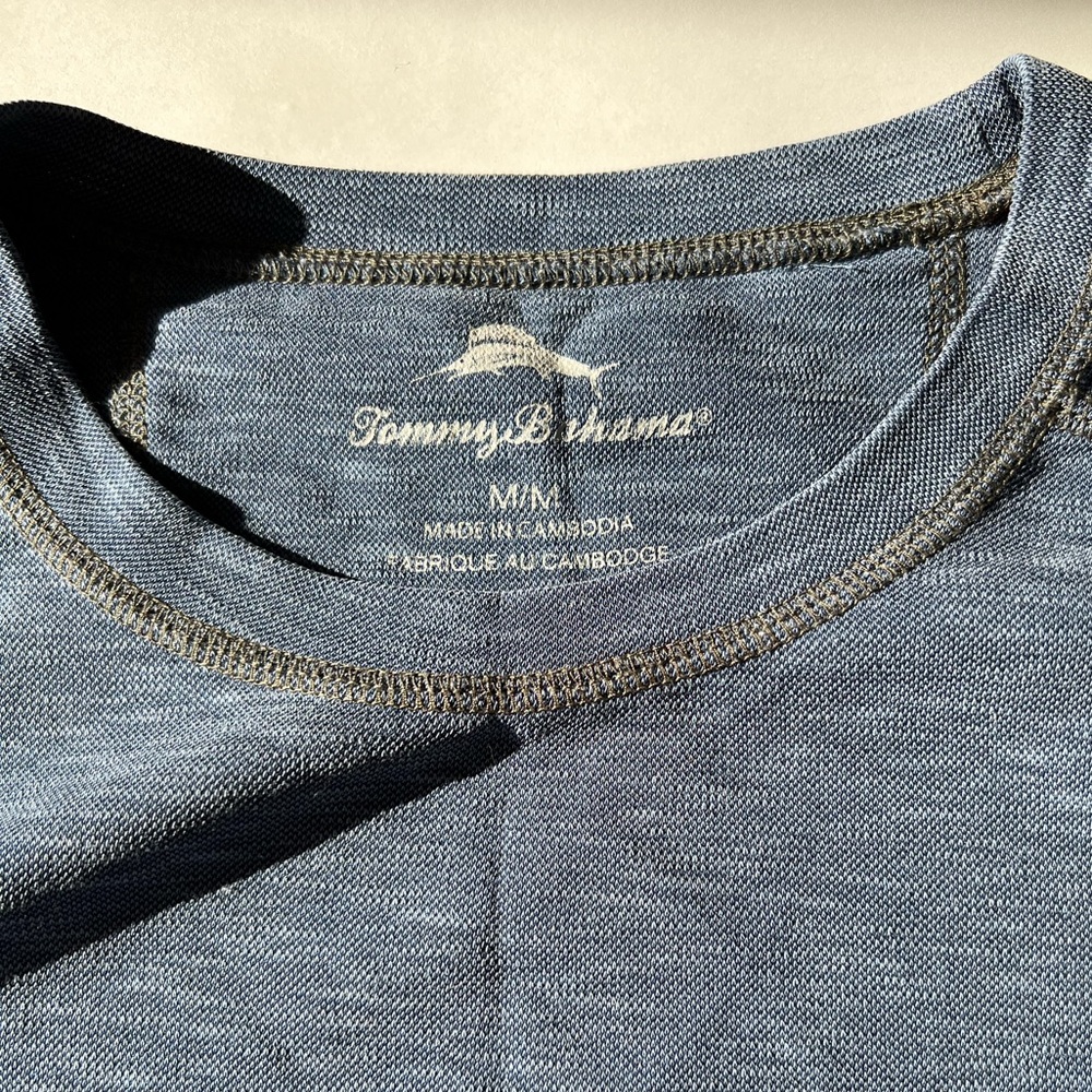 Tommy Bahama T-shirt medium blue